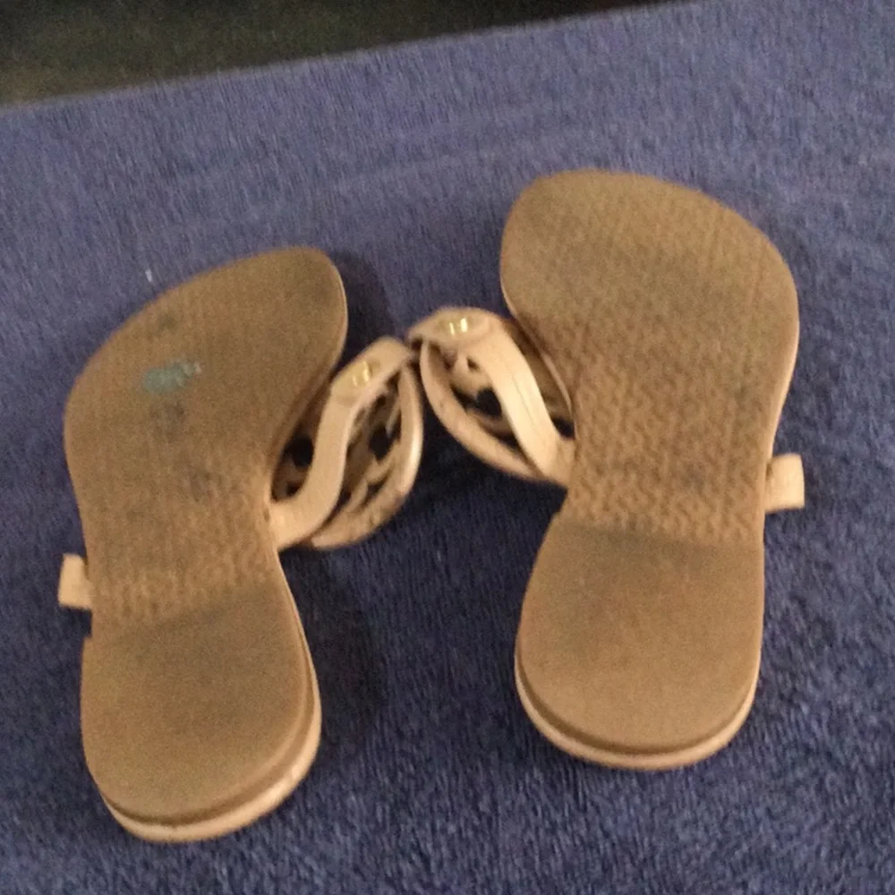 Tory Burch Miller Logo Thong Sandals in Taupe - Picture 5 of 8